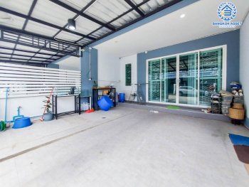 *****ทาวน์เฮ้าส์มือสองนนทบุรี ม.ดรีมดีลักซ์ ราชพฤกษ์-ปิ่นเกล้า เนื้อที่มากเกือบ 21 ตร.ว. ฟังก์ชัน 3 ห้องนอน 2 ห้องน้ำ 2 ที่จอดรถ บิวท์อินให้เรียบร้อย บนทำเลแห่งการเดินทาง ใกล้รถไฟฟ้าสายสีแดง "สถานีตลิ่งชัน" และทางด่วน "ศรีรัช-วงแหวนรอบนอก" จองเลย!